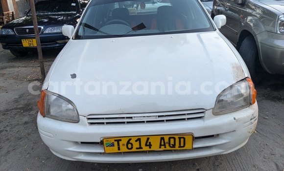 Buy Used Toyota Starlet White Car in Dar es Salaam in Dar es Salaam