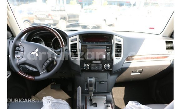 Nunua Imported Mitsubishi Pajero Nyeusi Gari ndani ya Import - Dubai nchini Arusha Nunua Imported Mitsubishi Pajero Nyeusi Gari ndani ya Import - Dubai nchini Arusha