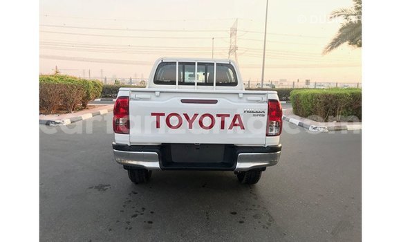 Nunua Imported Toyota Hilux Nyeupe Gari ndani ya Import - Dubai nchini Arusha Nunua Imported Toyota Hilux Nyeupe Gari ndani ya Import - Dubai nchini Arusha