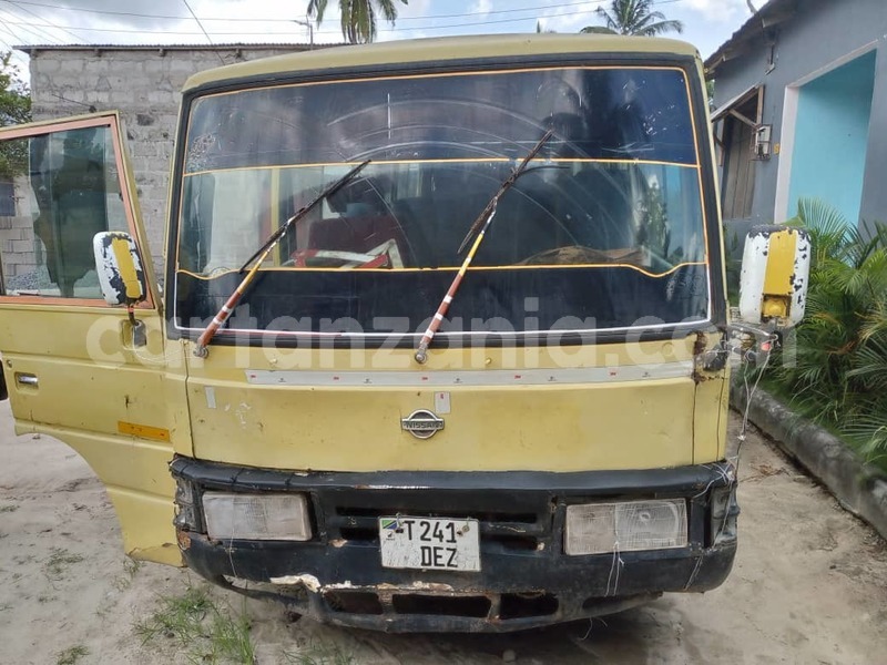 Big with watermark nissan caravan dar es salaam dar es salaam 24629