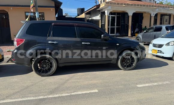 Nunua Ilio tumika Subaru Forester Nyeusi Gari ndani ya Dar es Salaam nchini Dar es Salaam