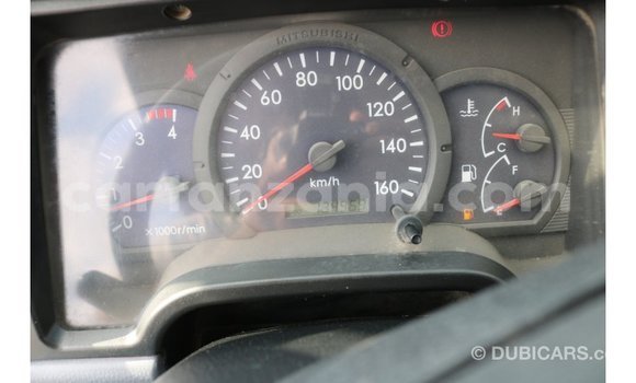 Buy Import Mitsubishi L400 White Truck in Import - Dubai in Arusha