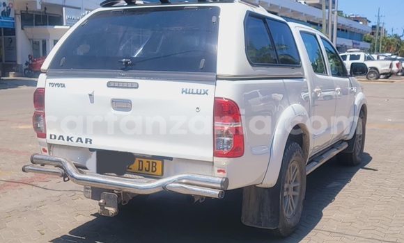 Buy Used Toyota Hilux White Car in Dar es Salaam in Dar es Salaam Buy Used Toyota Hilux White Car in Dar es Salaam in Dar es Salaam