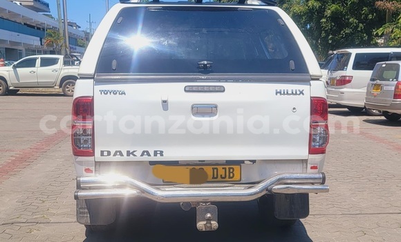 Buy Used Toyota Hilux White Car in Dar es Salaam in Dar es Salaam Buy Used Toyota Hilux White Car in Dar es Salaam in Dar es Salaam