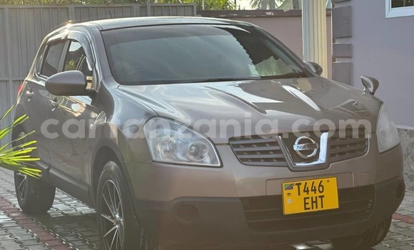 Buy Used Nissan Dualis Green Car in Dar es Salaam in Dar es Salaam