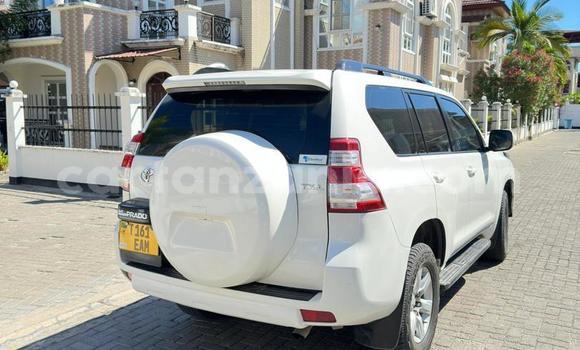 Buy Used Toyota Land Cruiser Prado White Car in Dar es Salaam in Dar es Salaam