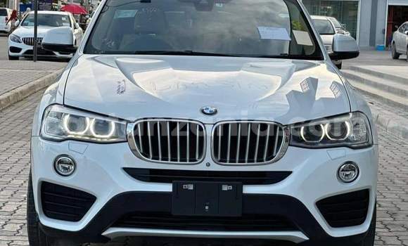 Nunua Imported BMW X4 Nyeupe Gari ndani ya Dar es Salaam nchini Dar es Salaam