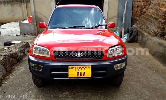 Buy Used Toyota RAV4 Red Car in Mbeya in Mbeya Buy Used Toyota RAV4 Red Car in Mbeya in Mbeya