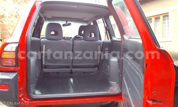 Buy Used Toyota RAV4 Red Car in Mbeya in Mbeya Buy Used Toyota RAV4 Red Car in Mbeya in Mbeya