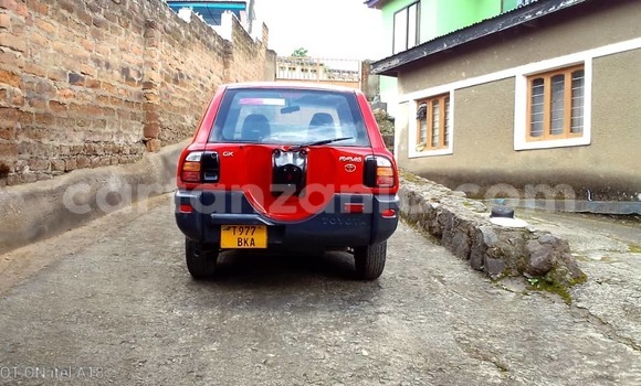 Buy Used Toyota RAV4 Red Car in Mbeya in Mbeya Buy Used Toyota RAV4 Red Car in Mbeya in Mbeya