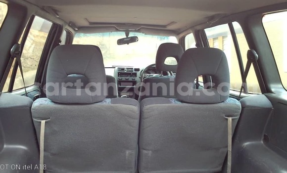 Buy Used Toyota RAV4 Red Car in Mbeya in Mbeya Buy Used Toyota RAV4 Red Car in Mbeya in Mbeya