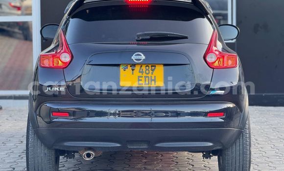 Nunua Mpya Nissan Juke Nyeusi Gari ndani ya Dar es Salaam nchini Dar es Salaam