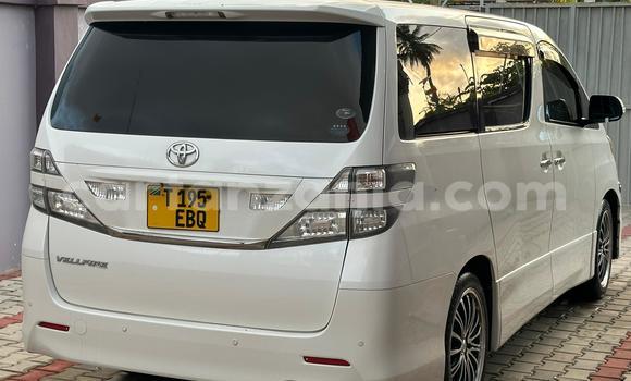 Buy Used Toyota Alphard White Car in Dar es Salaam in Dar es Salaam