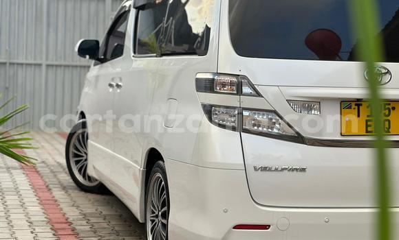Buy Used Toyota Alphard White Car in Dar es Salaam in Dar es Salaam