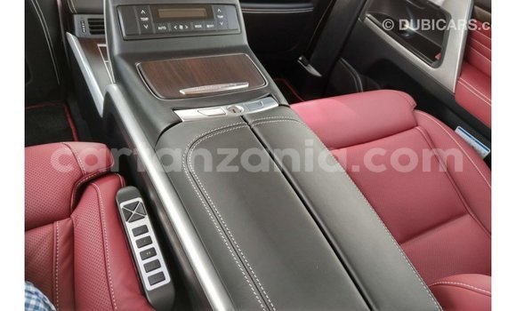 Nunua Imported Toyota Land Cruiser Nyeusi Gari ndani ya Import - Dubai nchini Arusha Nunua Imported Toyota Land Cruiser Nyeusi Gari ndani ya Import - Dubai nchini Arusha