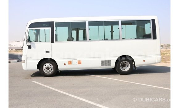 Buy Import Nissan Evalia White Truck in Import - Dubai in Arusha Buy Import Nissan Evalia White Truck in Import - Dubai in Arusha