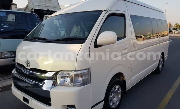 Buy Used Toyota Hiace White Car in Kigoma in Kigoma