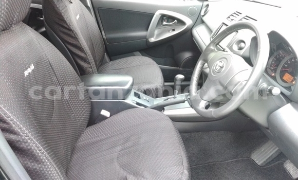 Nunua Imported Toyota RAV4 Nyeusi Gari ndani ya Dar es Salaam nchini Dar es Salaam Nunua Imported Toyota RAV4 Nyeusi Gari ndani ya Dar es Salaam nchini Dar es Salaam