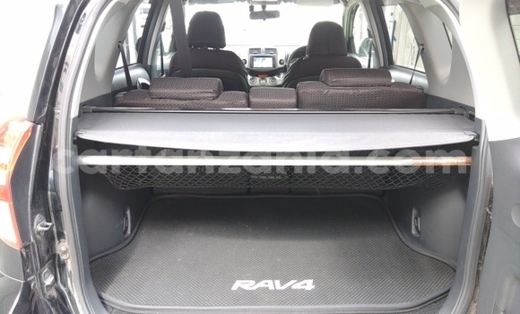 Nunua Imported Toyota RAV4 Nyeusi Gari ndani ya Dar es Salaam nchini Dar es Salaam Nunua Imported Toyota RAV4 Nyeusi Gari ndani ya Dar es Salaam nchini Dar es Salaam