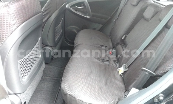 Nunua Imported Toyota RAV4 Nyeusi Gari ndani ya Dar es Salaam nchini Dar es Salaam Nunua Imported Toyota RAV4 Nyeusi Gari ndani ya Dar es Salaam nchini Dar es Salaam