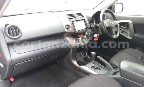 Nunua Imported Toyota RAV4 Nyeusi Gari ndani ya Dar es Salaam nchini Dar es Salaam Nunua Imported Toyota RAV4 Nyeusi Gari ndani ya Dar es Salaam nchini Dar es Salaam