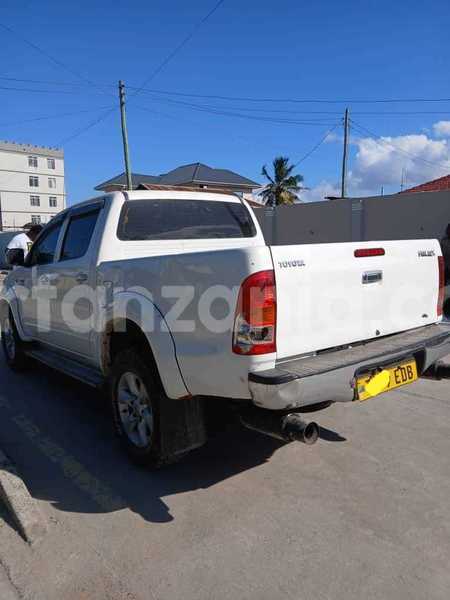 Big with watermark toyota hiluxe vigo dar es salaam dar es salaam 24824