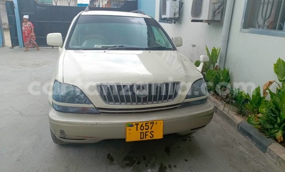 Nunua Ilio tumika Toyota Harrier Nyeupe Gari ndani ya Dar es Salaam nchini Dar es Salaam Nunua Ilio tumika Toyota Harrier Nyeupe Gari ndani ya Dar es Salaam nchini Dar es Salaam