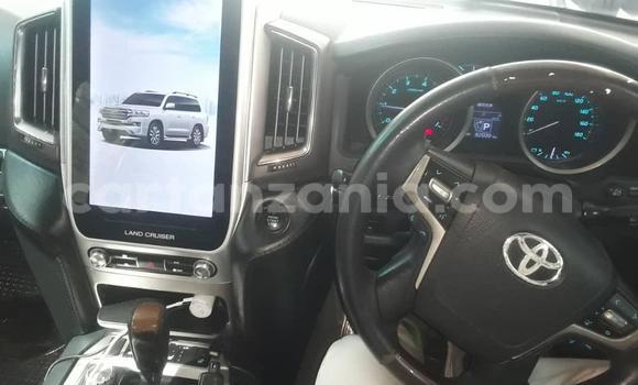 Buy Used Toyota Land Cruiser Black Car in Dar es Salaam in Dar es Salaam Buy Used Toyota Land Cruiser Black Car in Dar es Salaam in Dar es Salaam