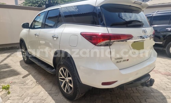 Buy Import Toyota Fortuner White Car in Dar es Salaam in Dar es Salaam Buy Import Toyota Fortuner White Car in Dar es Salaam in Dar es Salaam