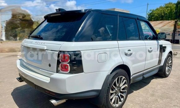 Nunua Imported Range Rover Range Rover Nyeupe Gari ndani ya Dar es Salaam nchini Dar es Salaam