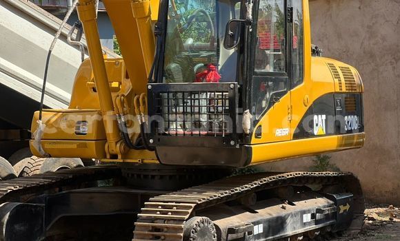 Nunua Imported Caterpillar 120 Nyingine Lori ndani ya Arusha nchini Arusha Nunua Imported Caterpillar 120 Nyingine Lori ndani ya Arusha nchini Arusha