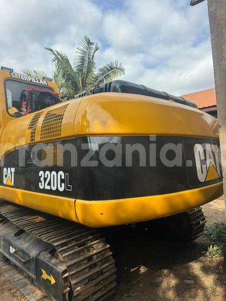 Big with watermark caterpillar 120 arusha arusha 24860