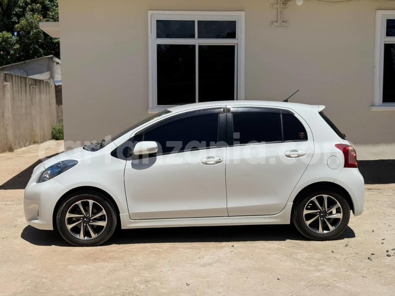 Big with watermark toyota vitz dar es salaam dar es salaam 24875