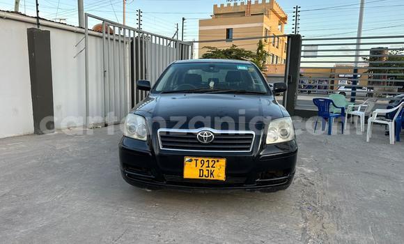 Nunua Ilio tumika Toyota Avensis Nyeusi Gari ndani ya Dar es Salaam nchini Dar es Salaam