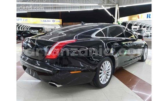 Nunua Imported Jaguar XJ Nyeusi Gari ndani ya Import - Dubai nchini Arusha Nunua Imported Jaguar XJ Nyeusi Gari ndani ya Import - Dubai nchini Arusha