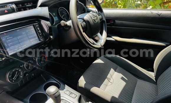 Nunua Imported Toyota Hilux Nyekundu Gari ndani ya Dar es Salaam nchini Dar es Salaam Nunua Imported Toyota Hilux Nyekundu Gari ndani ya Dar es Salaam nchini Dar es Salaam