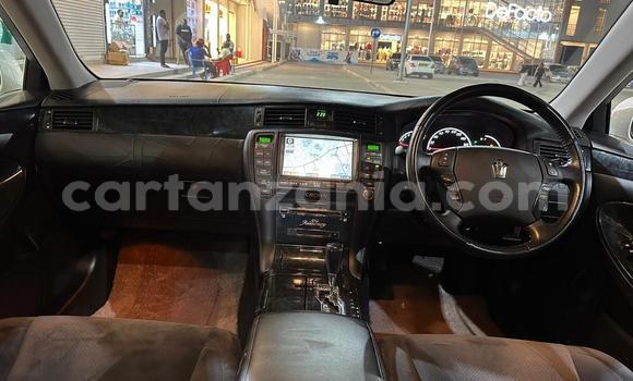 Buy Used Toyota Crown White Car in Dar es Salaam in Dar es Salaam Buy Used Toyota Crown White Car in Dar es Salaam in Dar es Salaam