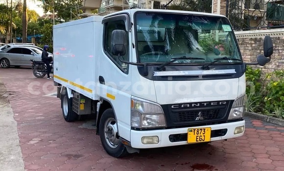 Nunua Ilio tumika Mitsubishi Colt Nyeupe Gari ndani ya Ilala nchini Dar es Salaam Nunua Ilio tumika Mitsubishi Colt Nyeupe Gari ndani ya Ilala nchini Dar es Salaam