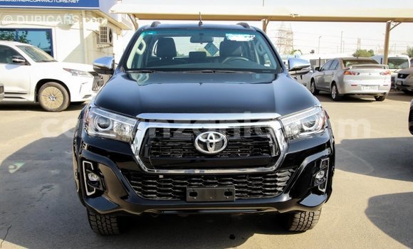 Nunua Imported Toyota Hilux Nyeusi Gari ndani ya Import - Dubai nchini Arusha Nunua Imported Toyota Hilux Nyeusi Gari ndani ya Import - Dubai nchini Arusha