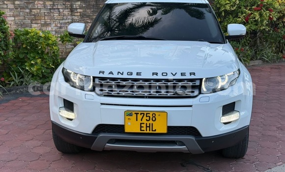 Nunua Ilio tumika Land Rover Range Rover Evoque Nyeupe Gari ndani ya Ilala nchini Dar es Salaam Nunua Ilio tumika Land Rover Range Rover Evoque Nyeupe Gari ndani ya Ilala nchini Dar es Salaam