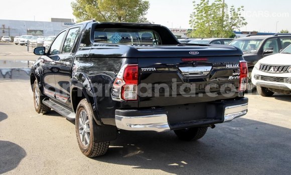 Nunua Imported Toyota Hilux Nyeusi Gari ndani ya Import - Dubai nchini Arusha Nunua Imported Toyota Hilux Nyeusi Gari ndani ya Import - Dubai nchini Arusha