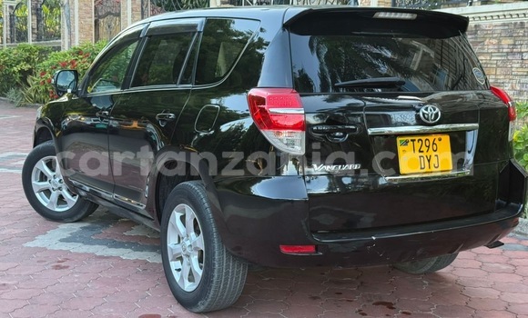 Nunua Ilio tumika Toyota Vanguard Nyeusi Gari ndani ya Ilala nchini Dar es Salaam Nunua Ilio tumika Toyota Vanguard Nyeusi Gari ndani ya Ilala nchini Dar es Salaam