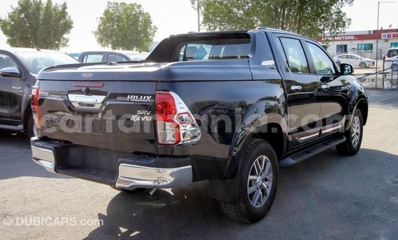 Nunua Imported Toyota Hilux Nyeusi Gari ndani ya Import - Dubai nchini Arusha Nunua Imported Toyota Hilux Nyeusi Gari ndani ya Import - Dubai nchini Arusha
