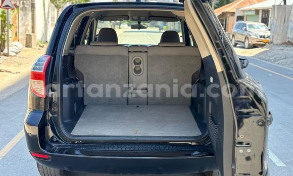 Nunua Ilio tumika Toyota Vanguard Nyeusi Gari ndani ya Dar es Salaam nchini Dar es Salaam Nunua Ilio tumika Toyota Vanguard Nyeusi Gari ndani ya Dar es Salaam nchini Dar es Salaam