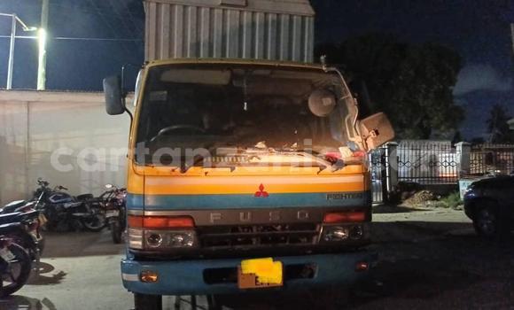 Nunua Ilio tumika Mitsubishi Fuso Fighter Nyingine Lori ndani ya Dar es Salaam nchini Dar es Salaam Nunua Ilio tumika Mitsubishi Fuso Fighter Nyingine Lori ndani ya Dar es Salaam nchini Dar es Salaam