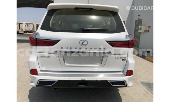 Nunua Imported Lexus LX Nyeupe Gari ndani ya Import - Dubai nchini Arusha Nunua Imported Lexus LX Nyeupe Gari ndani ya Import - Dubai nchini Arusha