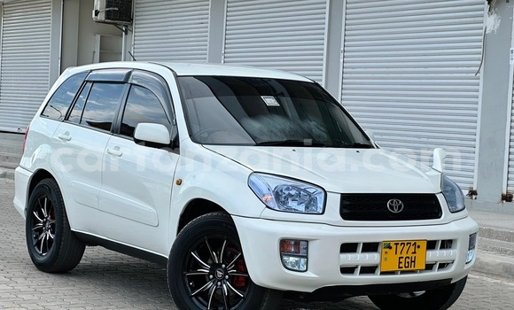 Buy Used Toyota RAV4 White Car in Ilala in Dar es Salaam