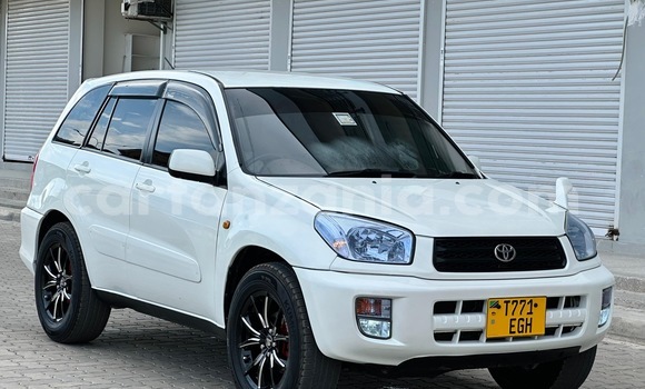 Nunua Ilio tumika Toyota RAV4 Nyeupe Gari ndani ya Ilala nchini Dar es Salaam Nunua Ilio tumika Toyota RAV4 Nyeupe Gari ndani ya Ilala nchini Dar es Salaam