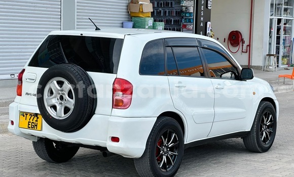 Nunua Ilio tumika Toyota RAV4 Nyeupe Gari ndani ya Ilala nchini Dar es Salaam Nunua Ilio tumika Toyota RAV4 Nyeupe Gari ndani ya Ilala nchini Dar es Salaam