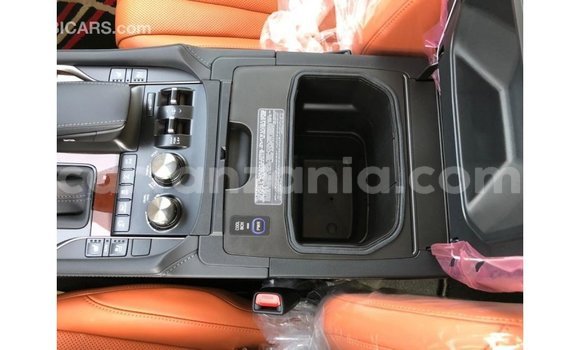 Nunua Imported Lexus LX Nyeupe Gari ndani ya Import - Dubai nchini Arusha Nunua Imported Lexus LX Nyeupe Gari ndani ya Import - Dubai nchini Arusha